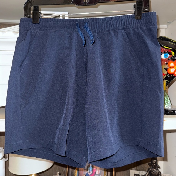 Cadets Perry Shorts? In Navy SZ 12/14 NWOT BOYS 31-34 inch waist - Picture 1 of 3